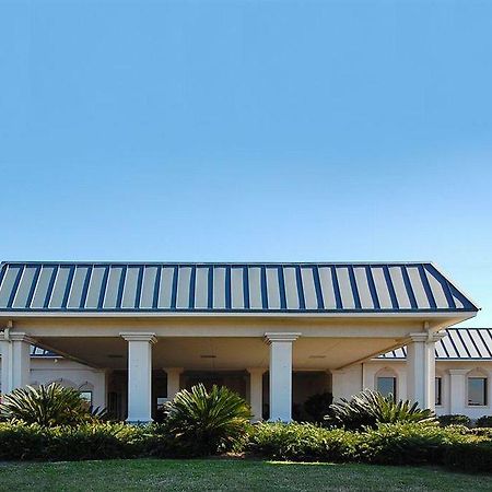 Quality Inn & Suites Conference Center Thomasville Bagian luar foto