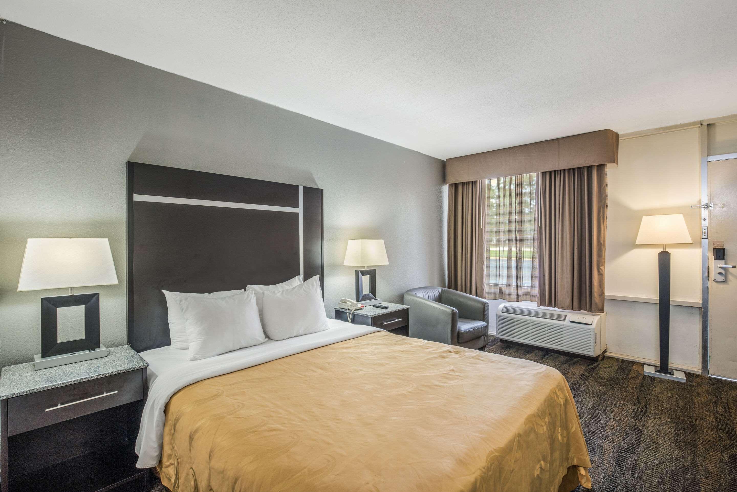 Quality Inn & Suites Conference Center Thomasville Bagian luar foto
