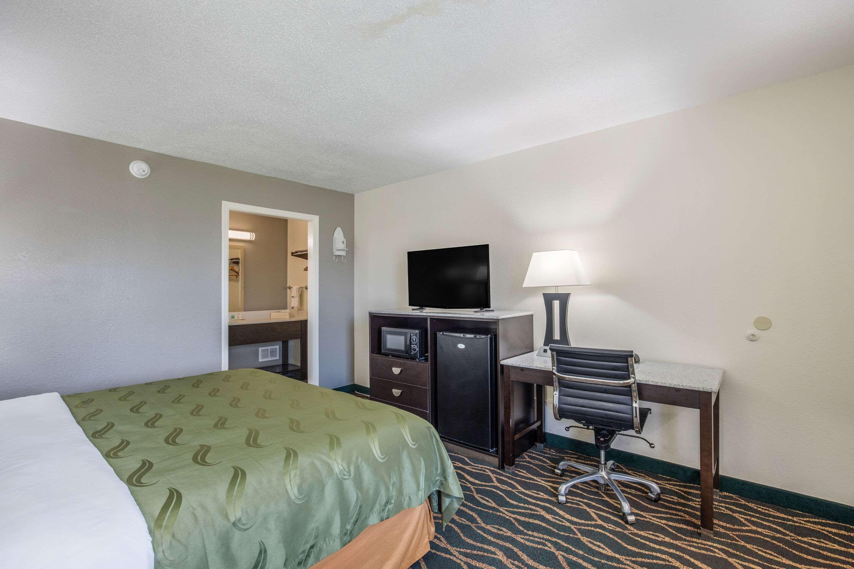 Quality Inn & Suites Conference Center Thomasville Bagian luar foto