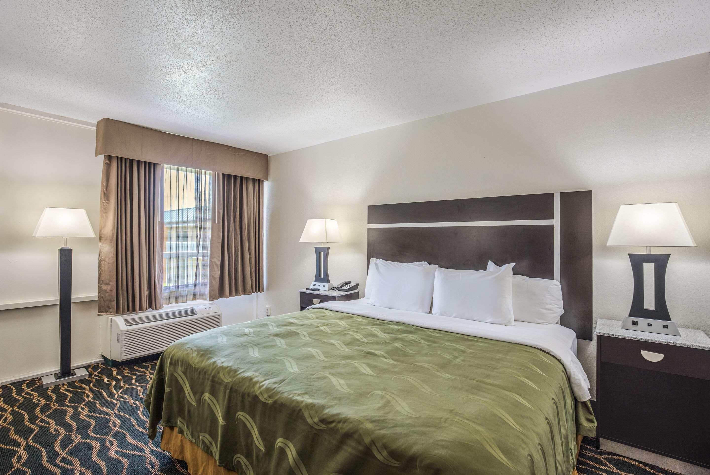 Quality Inn & Suites Conference Center Thomasville Bagian luar foto