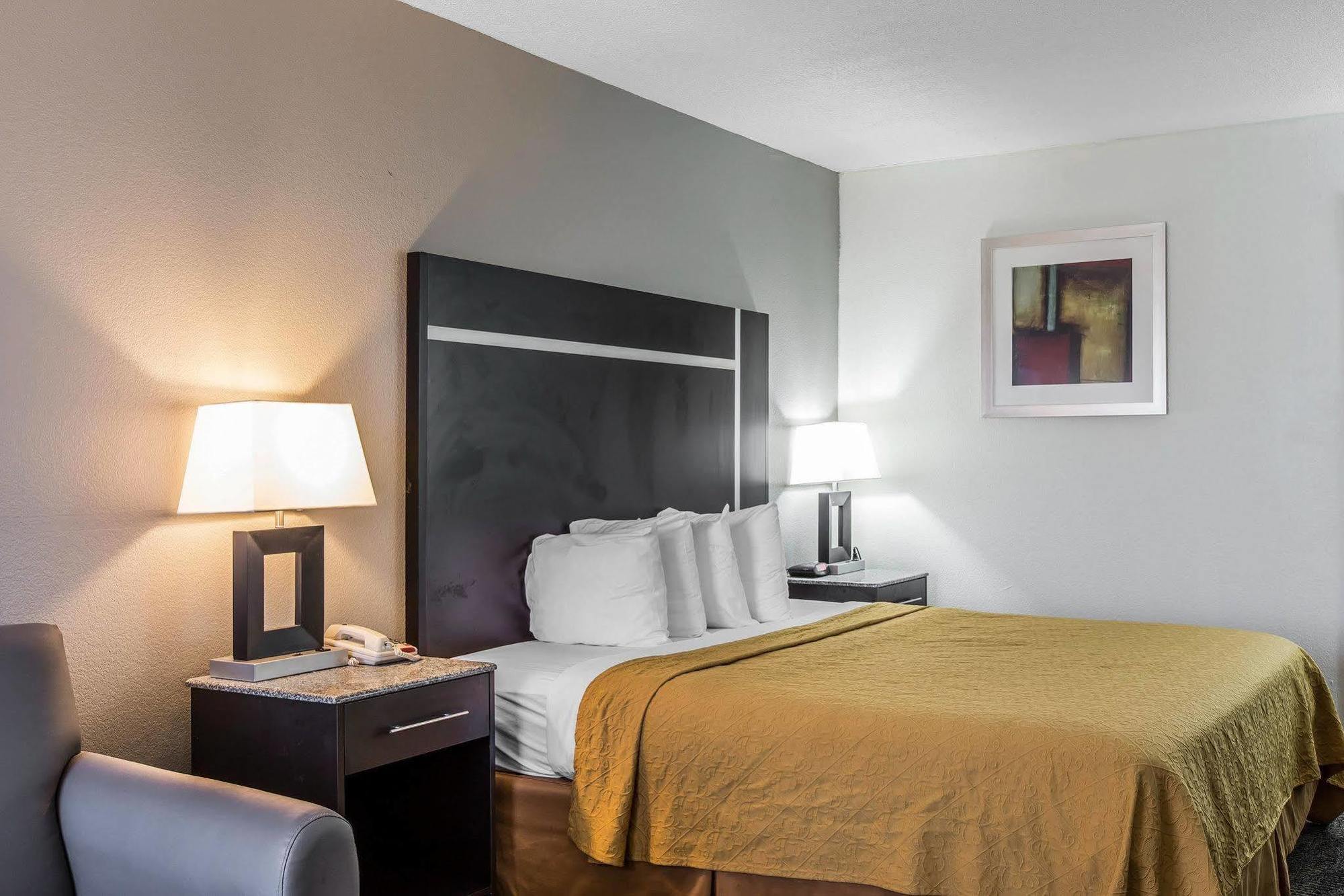 Quality Inn & Suites Conference Center Thomasville Bagian luar foto